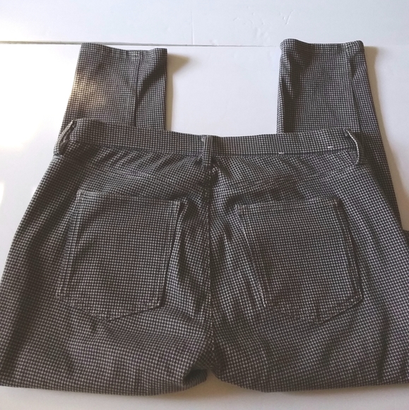 4/$20 NWOT Uniqlo Black/White Houndstooth Leggings - Picture 5 of 8